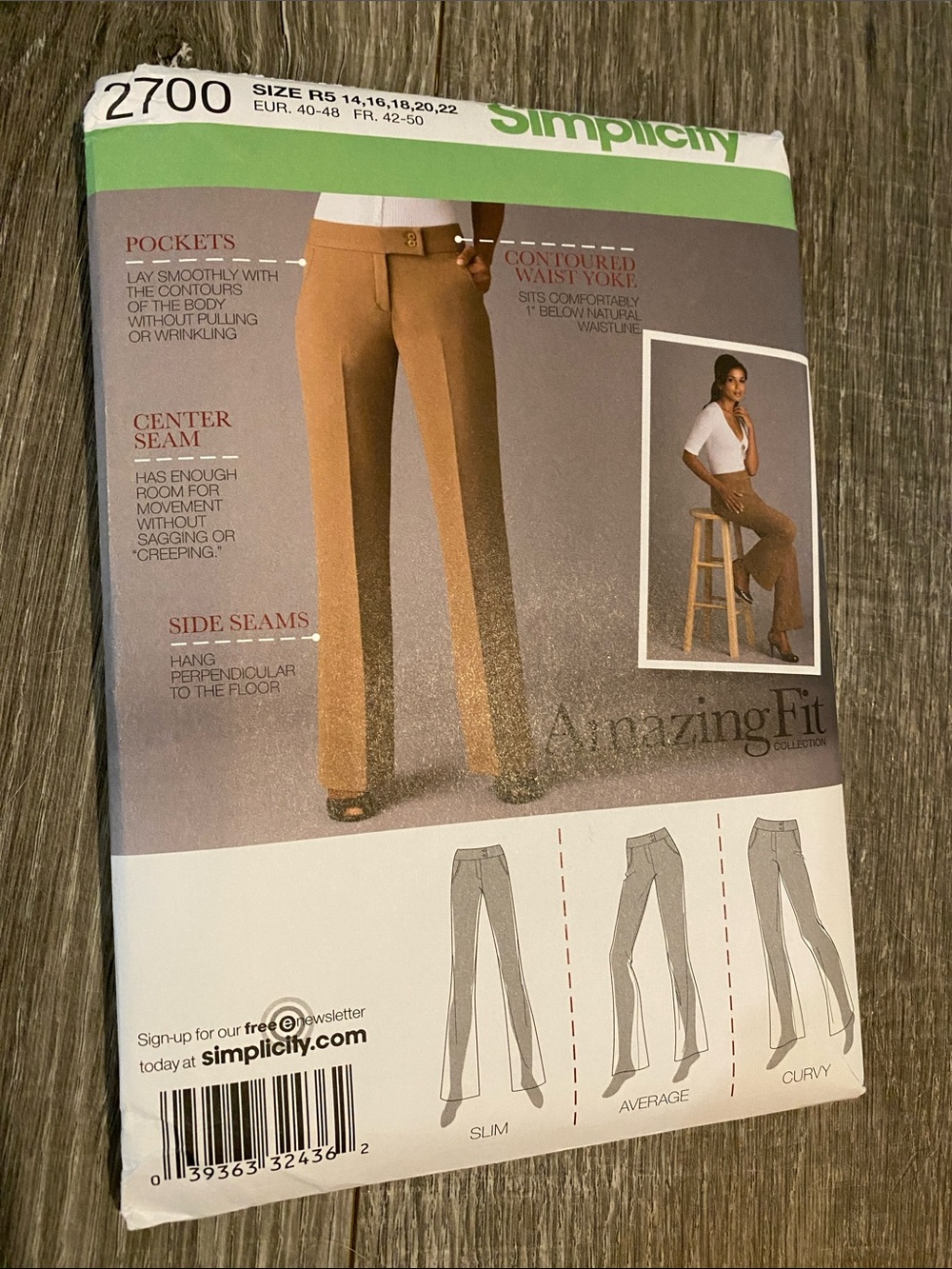 Simplicity Women's Pants Sewing Pattern 2700 NEW